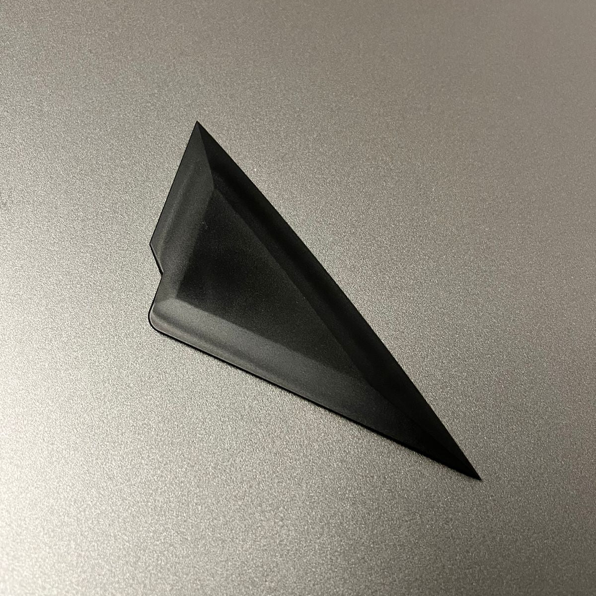 Espátula Triangular Rígida Preta 90A para Window Film e PPF – Uso Profissional