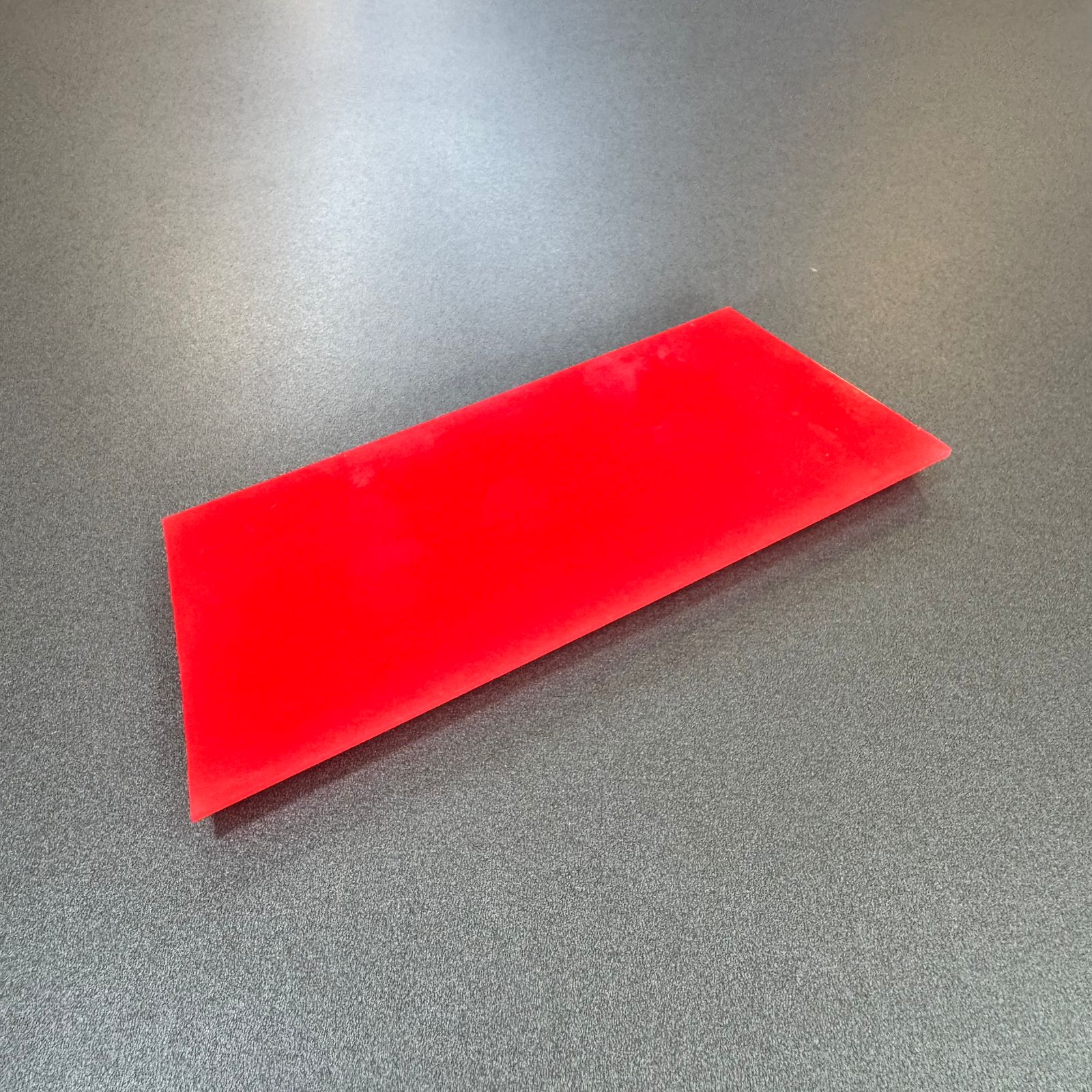 Borracha Vermelha KTM Media Rigidez 13x5cm p/ Aplicação de Películas