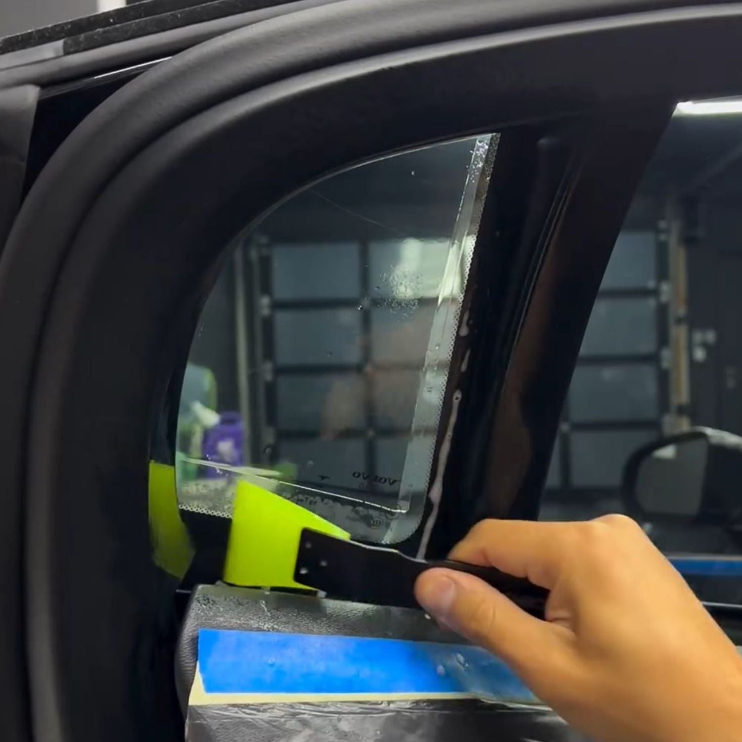 Mini Rodinho Cabo Metal Ergonomico Borracha Verde