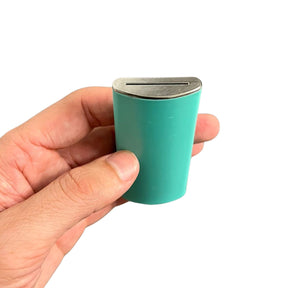 Quebrador e Reservatório de lâminas fundo magnético