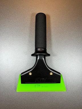 Rodo de Aplicação Resina 18cm Borracha Média Dureza 13cm