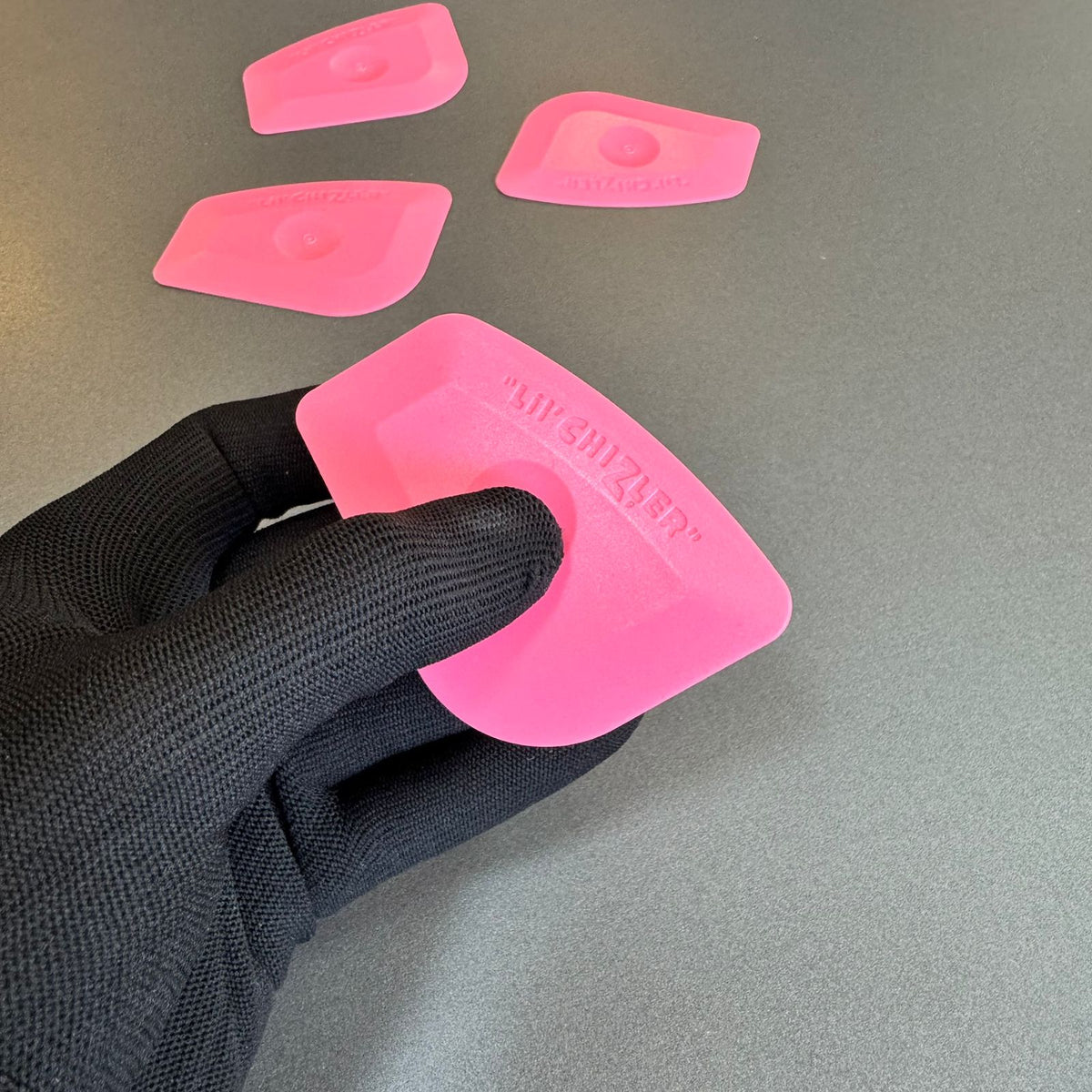Kit com 5 Tiazinhas Rosa para Aplicação de Películas de Controle Solar (Window Film) | Espátulas Profissionais