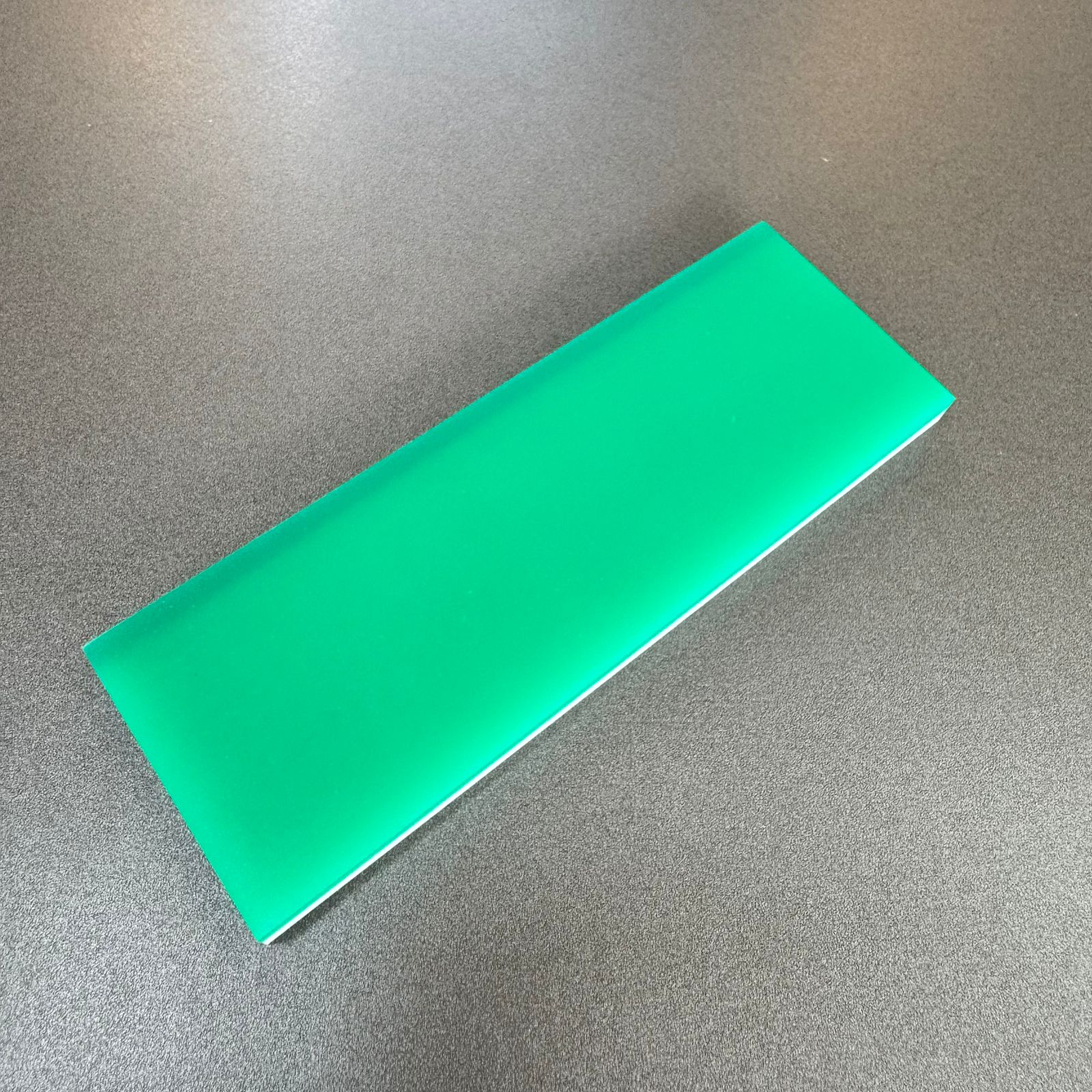 Borracha STR Rígida 15x5cm p/ Aplicação de Películas