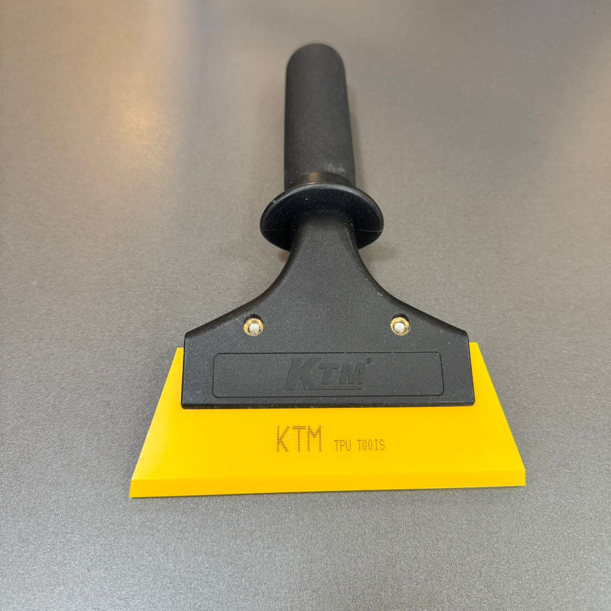 Cabo 18cm em Resina com Borracha KTM Amarela 13cm Macia – Ferramenta Profissional p/ Aplicação de Películas e Insufilm