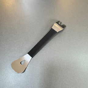 Ferramenta de Metal Curva para Remoção de Grampos e Forração de Porta