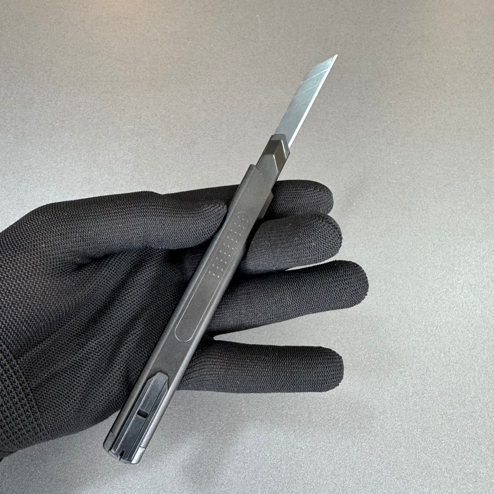 Estilete 9mm em Alumínio  — Verde ou Preto