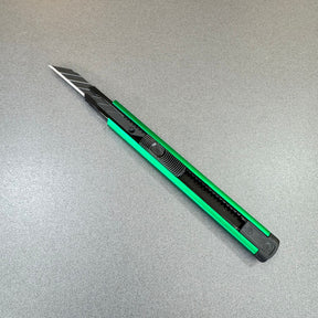 Estilete 9mm em Alumínio  — Verde ou Preto